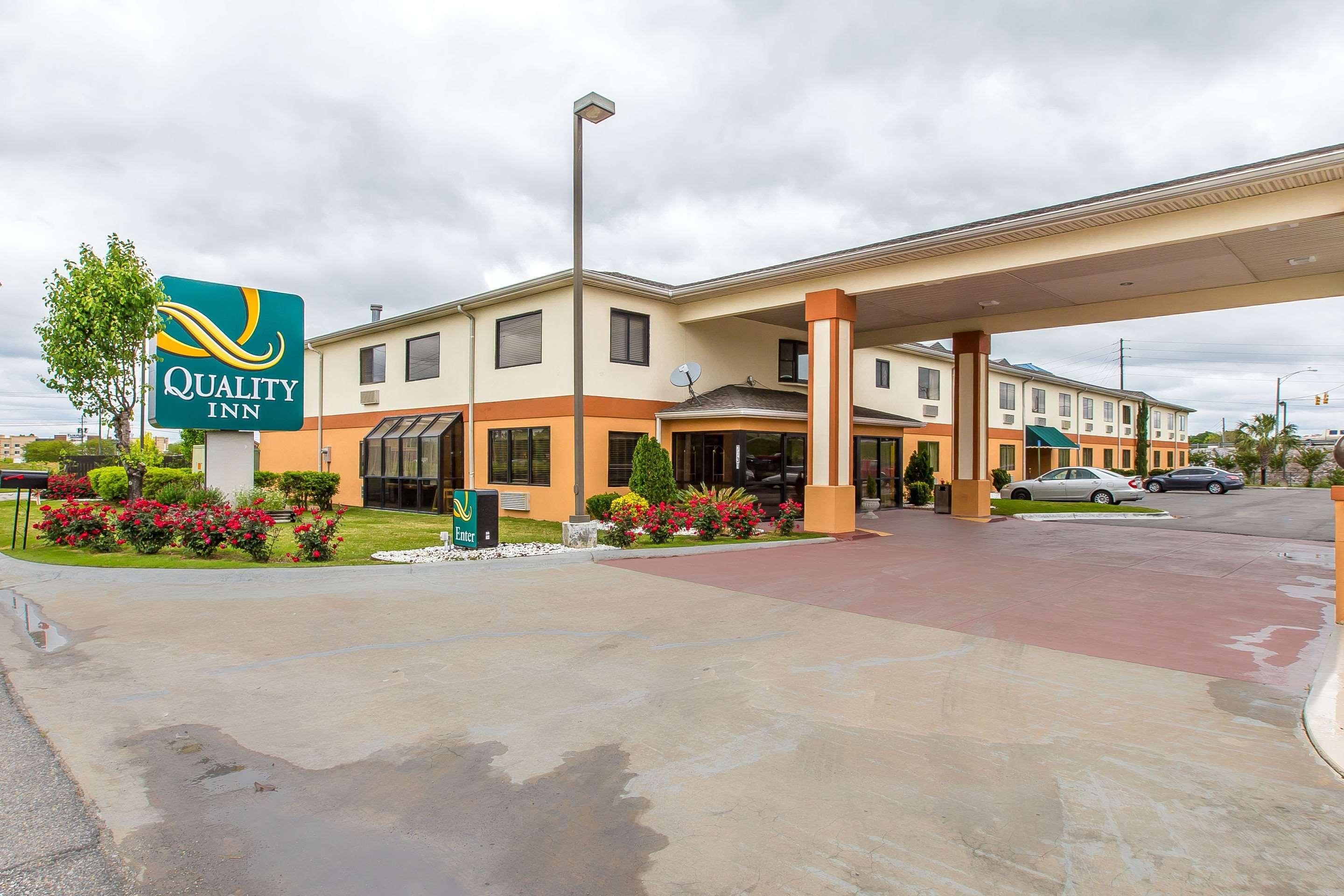 Quality Inn Montgomery South Hope Hull Exterior photo